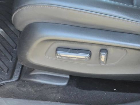 Used 2024 Honda HR-V EX-L image 14