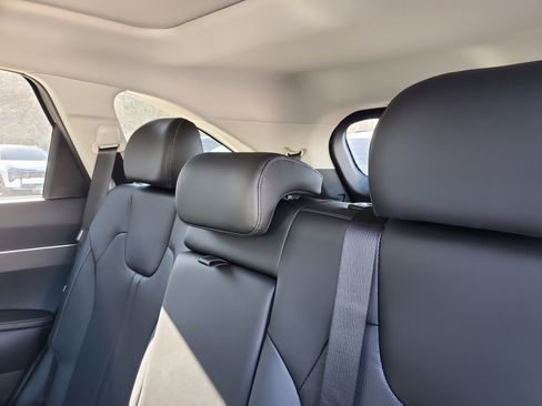 New 2026 Kia Sorento S image 9