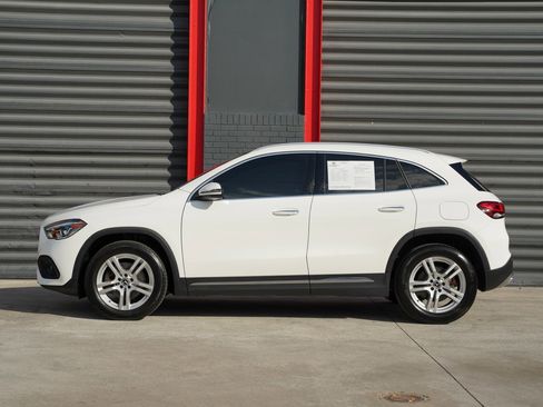 Used 2023 Mercedes-Benz GLA 250 4MATIC image 2