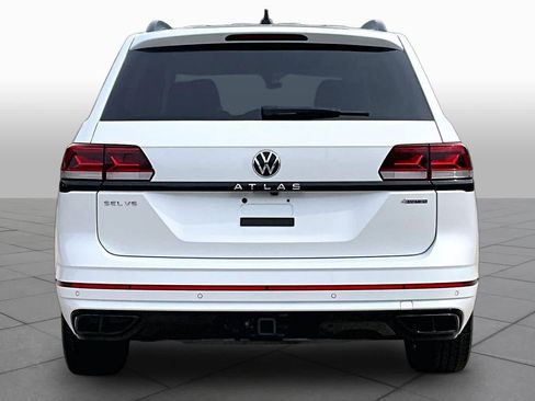 Used 2023 Volkswagen Atlas SEL R-Line AWD/4WD image 5