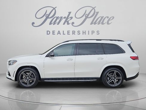 Used 2022 Mercedes-Benz GLS 450 4MATIC image 2