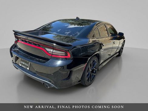 Used 2023 Dodge Charger R/T w/ Plus Group RWD image 3