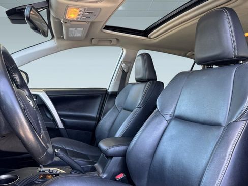 Used 2015 Toyota RAV4 Limited w/ Technology Package AWD/4WD image 15
