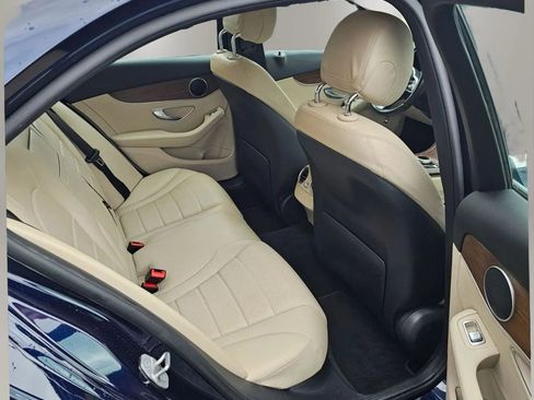 Used 2021 Mercedes-Benz C 300 4MATIC Sedan image 9