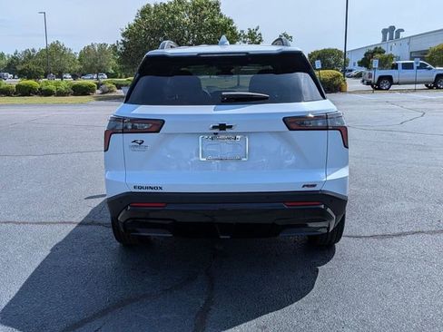 New 2026 Chevrolet Equinox RS FWD image 4