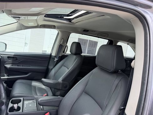 Used 2025 Honda Odyssey EX-L image 17