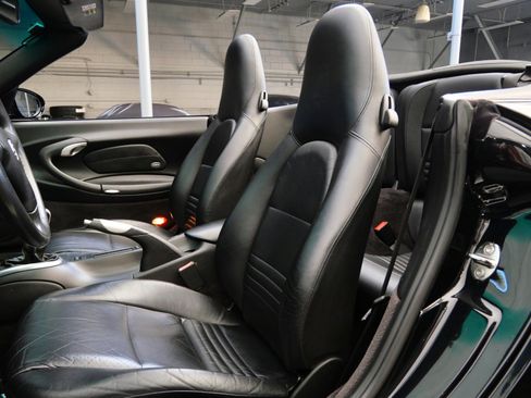 Used 2000 Porsche 911 Cabriolet image 23