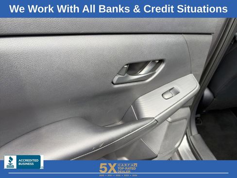 Used 2024 Nissan Sentra SV image 26