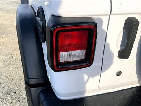 Used 2019 Jeep Wrangler Rubicon image 30