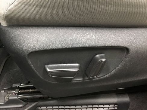 Used 2023 Toyota Sienna LE image 7