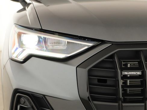 Certified 2025 Audi Q3 2.0T Premium Plus w/ Premium Plus Package image 34