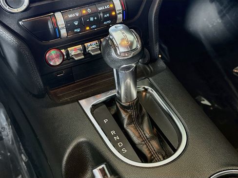 Used 2022 Ford Mustang Coupe w/ Equipment Group 101A RWD image 20