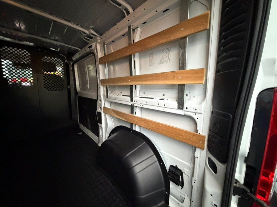 Used 2025 RAM ProMaster 2500 w/ U-Haul Equipment Group FWD image 43