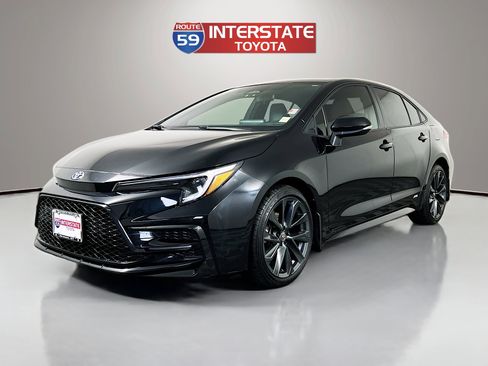 Certified 2024 Toyota Corolla SE image 3