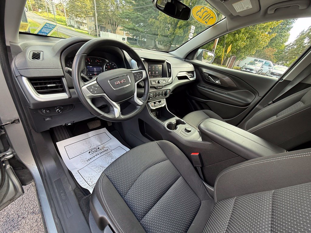Used 2023 GMC Terrain SLE AWD/4WD image 18