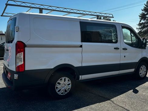 Used 2017 Ford Transit 250 130 Low Roof w/ Exterior Upgrade Package RWD image 10