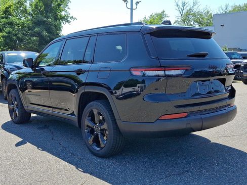 Certified 2023 Jeep Grand Cherokee L Laredo AWD/4WD image 4