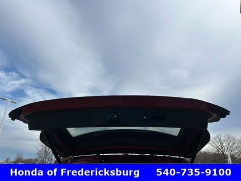 Used 2025 Honda Pilot TrailSport image 18