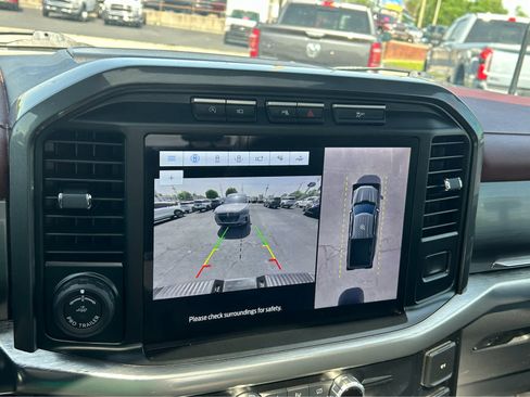 Used 2023 Ford F150 Lariat w/ Equipment Group 502A High image 33