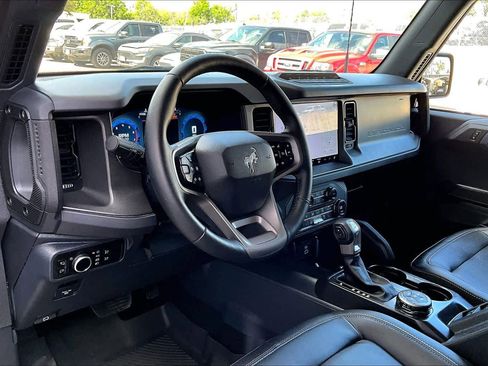 Used 2025 Ford Bronco Badlands AWD/4WD image 18