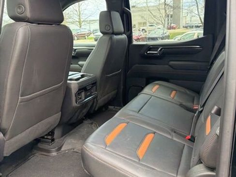 Used 2023 GMC Sierra 1500 AT4 w/ Technology Package image 7