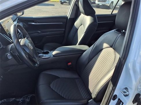 Used 2023 Toyota Camry SE image 48