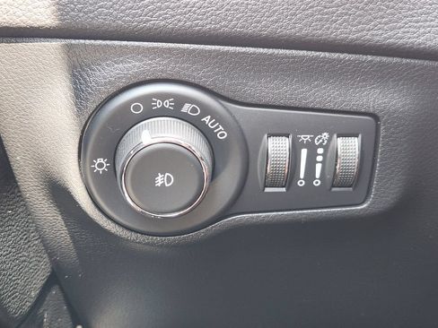 Used 2021 Jeep Compass Limited AWD/4WD image 22