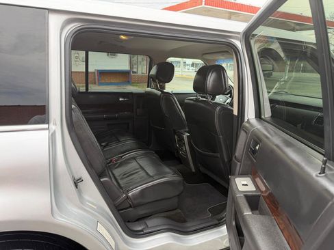 Used 2011 Ford Flex SEL w/ Rapid Spec Order Code image 15