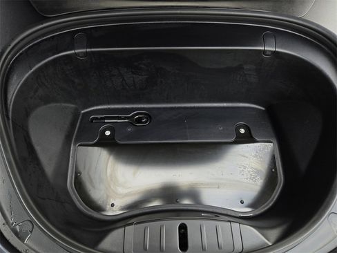 Used 2018 Tesla Model 3 Long Range image 23