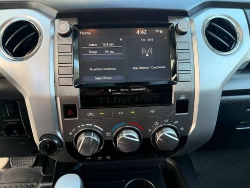 Used 2021 Toyota Tundra SR5 w/ SR5 Upgrade Package AWD/4WD image 31