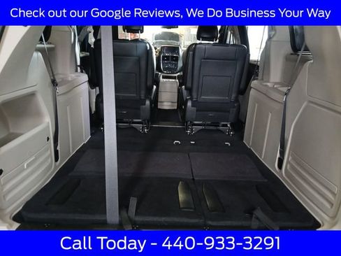 Used 2017 Dodge Grand Caravan SXT w/ Driver Convenience Group FWD image 35