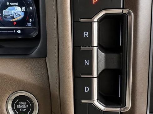 Used 2024 GMC Yukon Denali AWD/4WD image 38