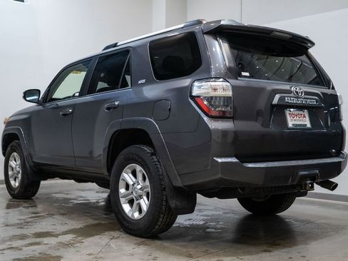 Certified 2019 Toyota 4Runner SR5 Premium image 4