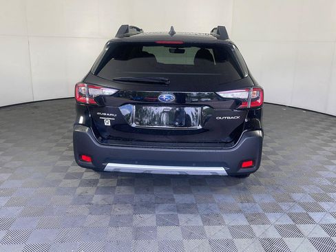 Used 2025 Subaru Outback Limited AWD/4WD image 8
