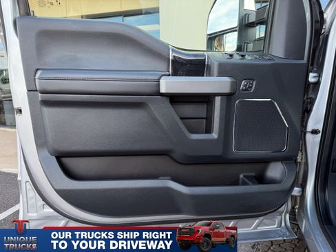 Used 2022 Ford F350 Platinum w/ Tremor Off-Road Package image 17