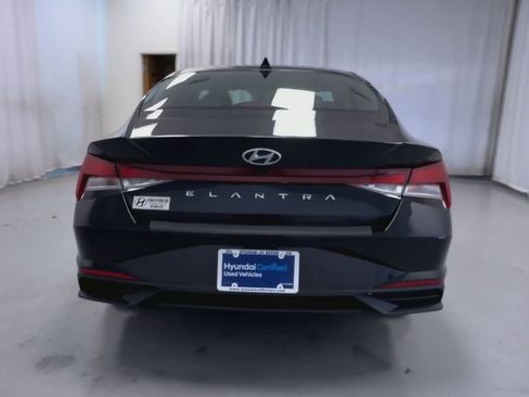 Used 2023 Hyundai Elantra SEL image 20