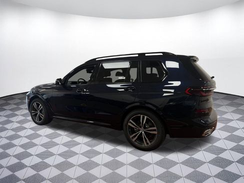 New 2026 BMW X7 xDrive40i image 3