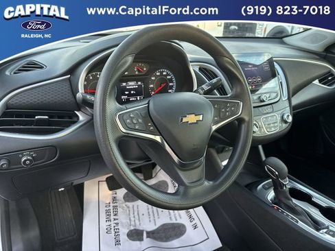 Used 2024 Chevrolet Malibu LT image 23