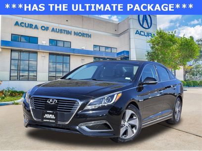 Used 2017 Hyundai Sonata Limited w/ Ultimate Package 02