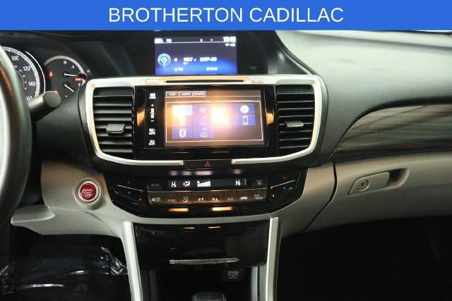 Used 2017 Honda Accord Touring image 22