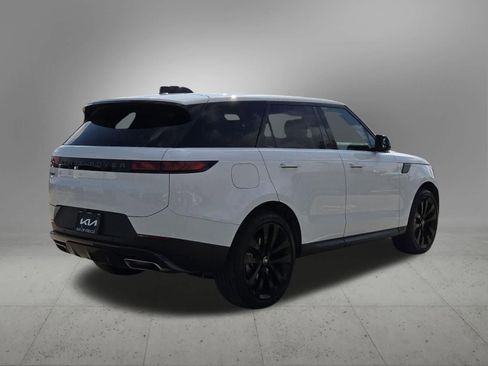 Used 2024 Land Rover Range Rover Sport SE image 6