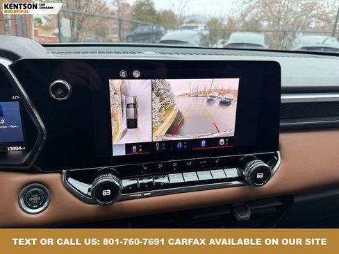 Used 2024 GMC Canyon AT4 image 29