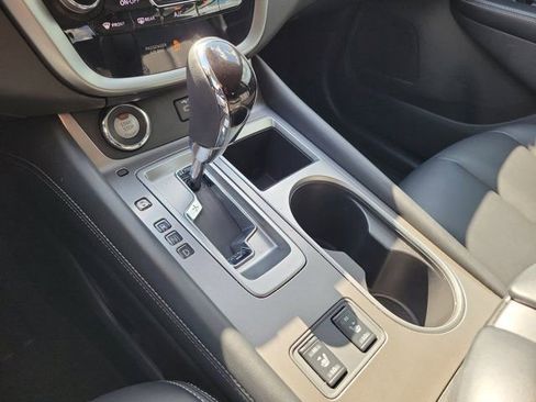 Certified 2024 Nissan Murano SV w/ SV Midnight Edition Package image 34