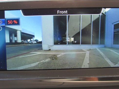 Used 2014 BMW i8 image 41