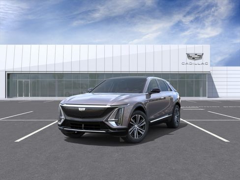 New 2026 Cadillac Lyriq Luxury RWD image 8