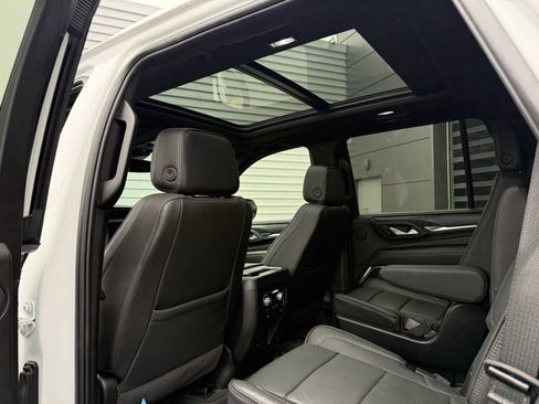 Used 2024 GMC Yukon Denali image 7