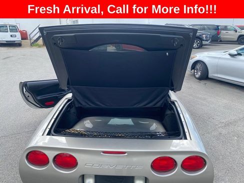 Used 1998 Chevrolet Corvette Coupe w/ Memory Pkg RWD image 20