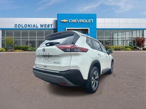 Used 2023 Nissan Rogue SV AWD/4WD image 10