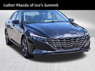 Used 2021 Hyundai Elantra Limited image 1