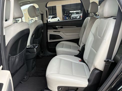 Used 2020 Kia Telluride S image 23
